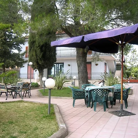Athena Garden Nicolosi
