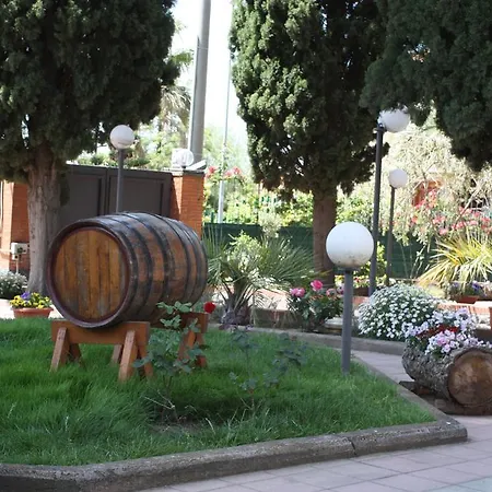Athena Garden Bed & Breakfast