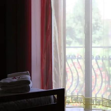 Bed & Breakfast Athena Garden *