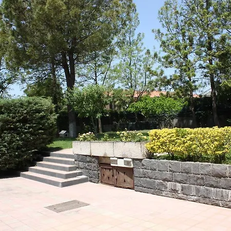 Bed & Breakfast Athena Garden *